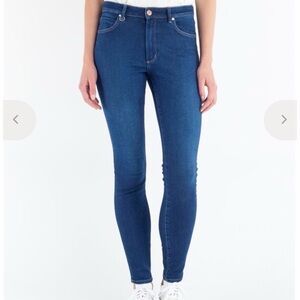 Neuw Smith High Rise Skinny Jeans - NWT
